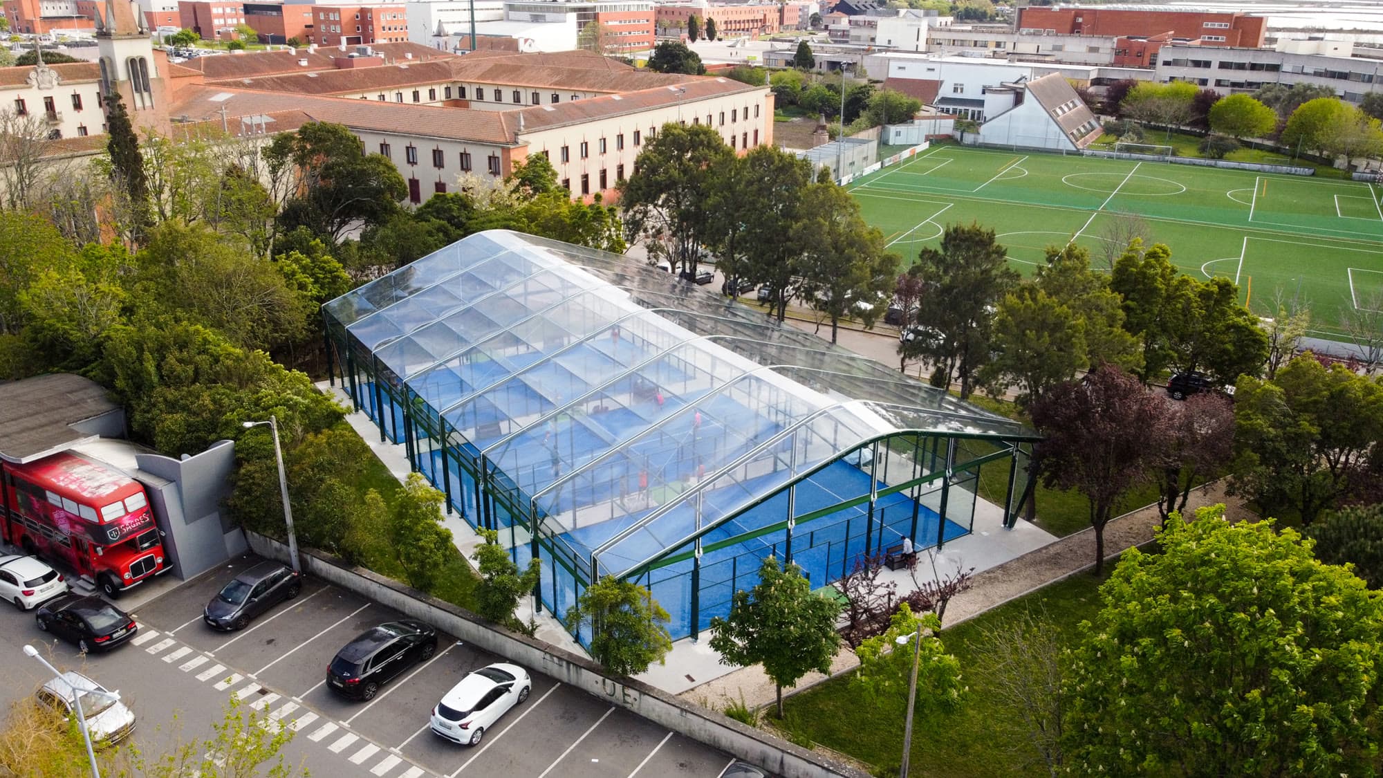 Lusotendas covered courts